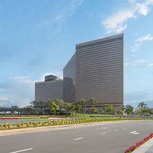 Hyatt Regency Galleria 4* Dubai