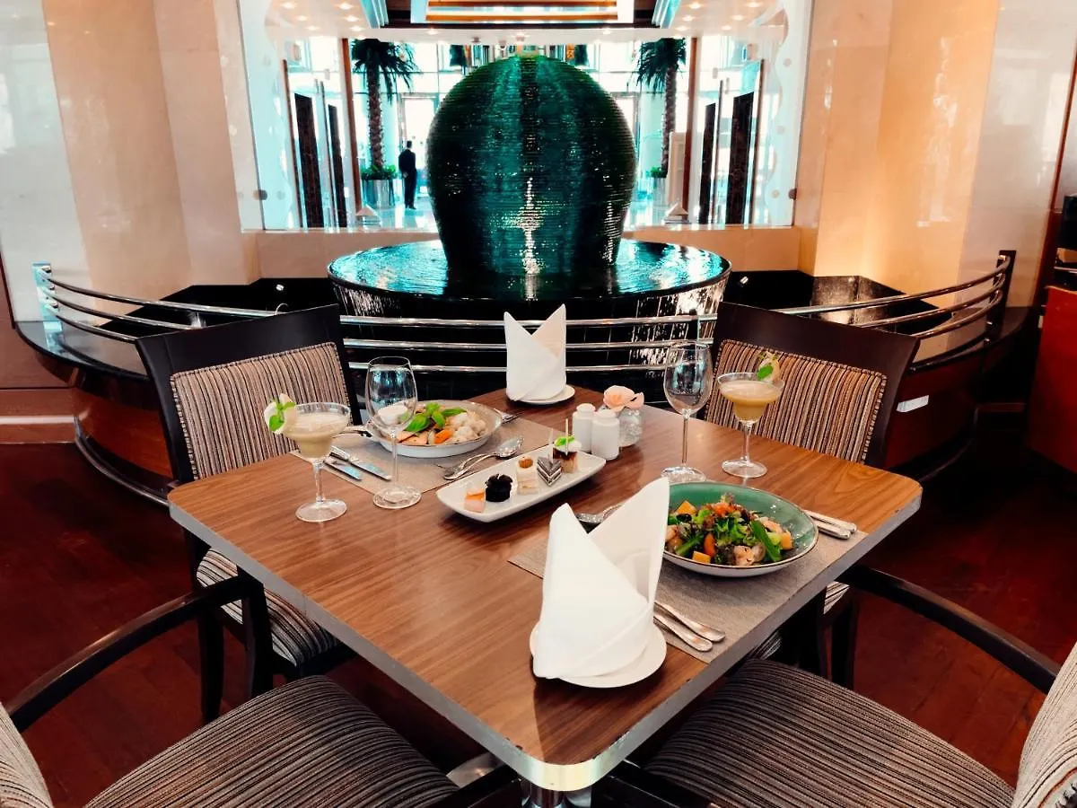 ***** Hotel Swissotel Al Murooj Dubai United Arab Emirates