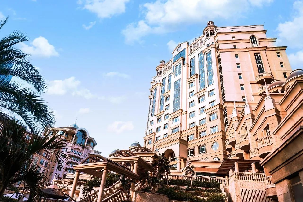 ***** Hotel Swissotel Al Murooj Dubai United Arab Emirates